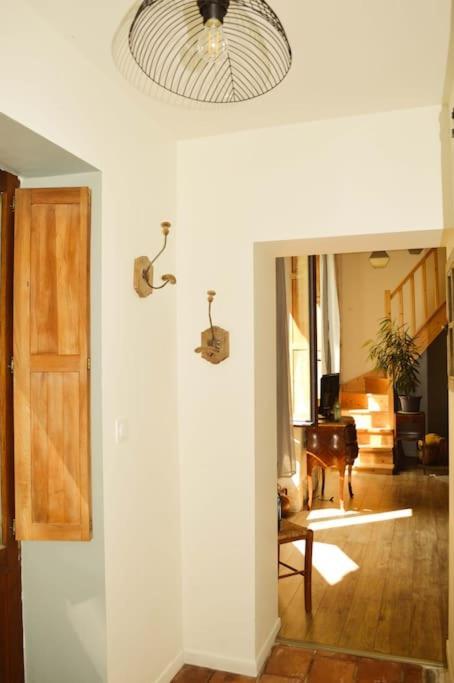 Apartamento Gite A La Ferme Chaleureux Civrac-de-Blaye Exterior foto